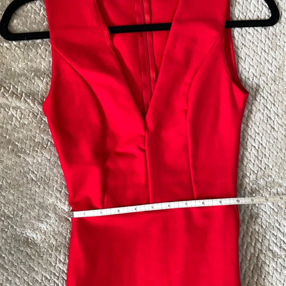 Be Me Sleeveless Bodycon Dress - Picture 7 of 8